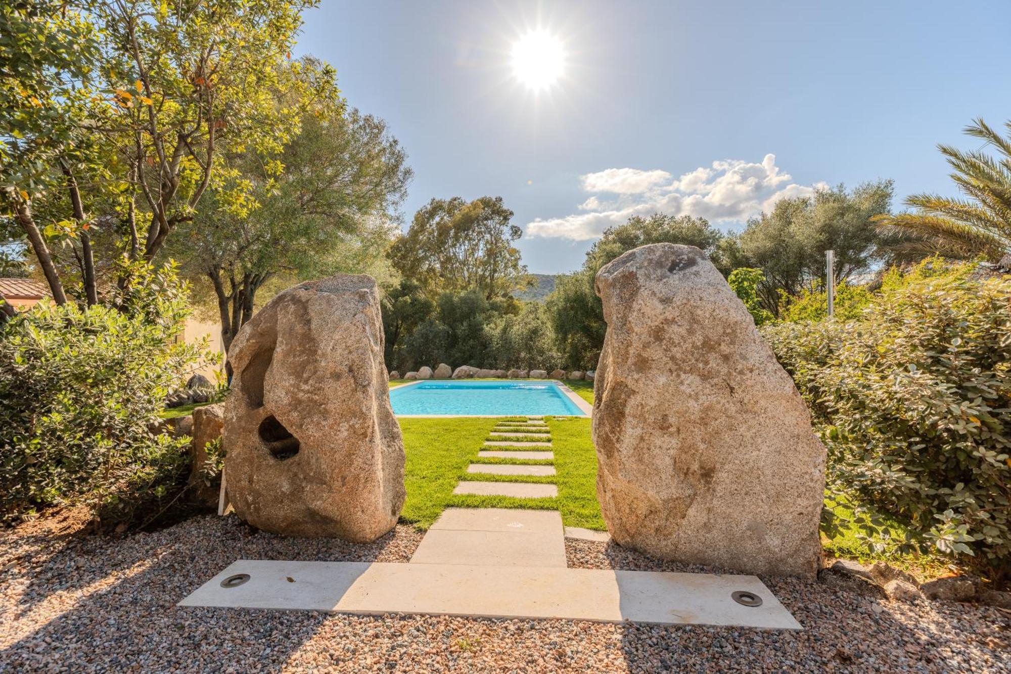 Апартаменты Stazzo San Teodoro L'Olivastro Piscina Condivisa Экстерьер фото